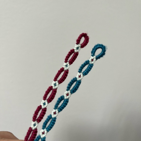 CUSTOM Matching pack of 2 handmade daisy bracelets - Picture 3 of 7